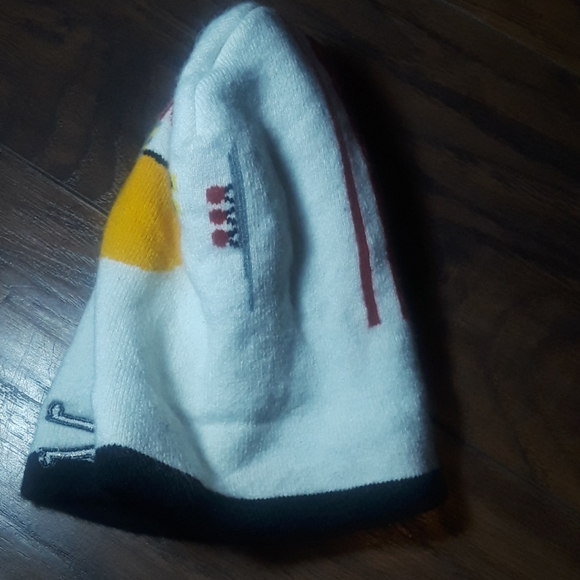 Warm Hat - Picture 8 of 12